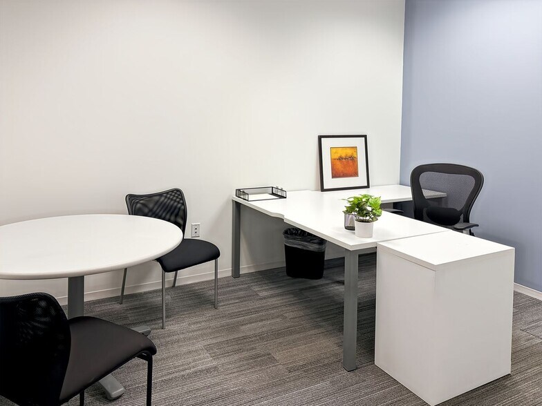 More Photos Of 320 Seven Springs Way, Brentwood Coworking Space