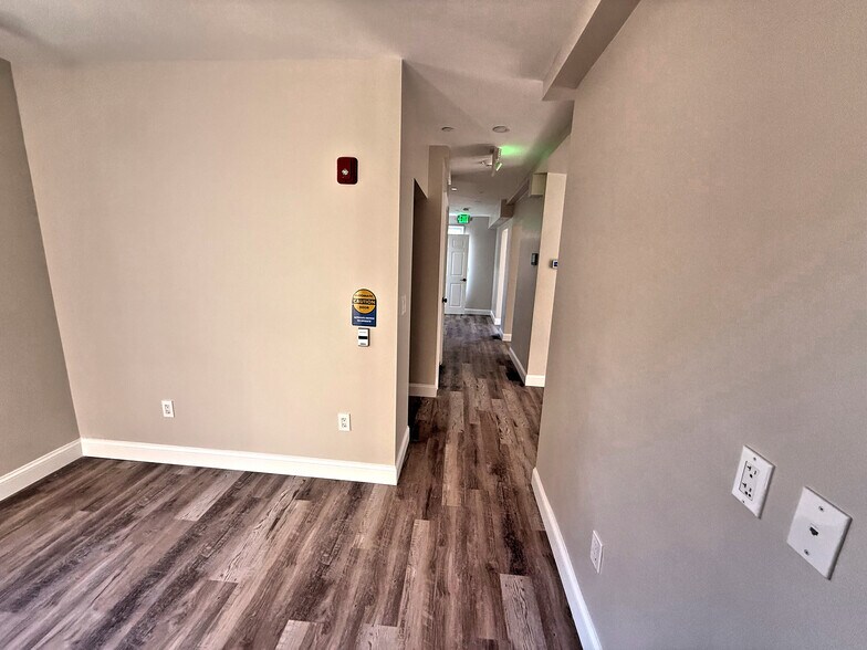 More Photos Of 44 Montvale Ave, Stoneham Office Residential For Sale