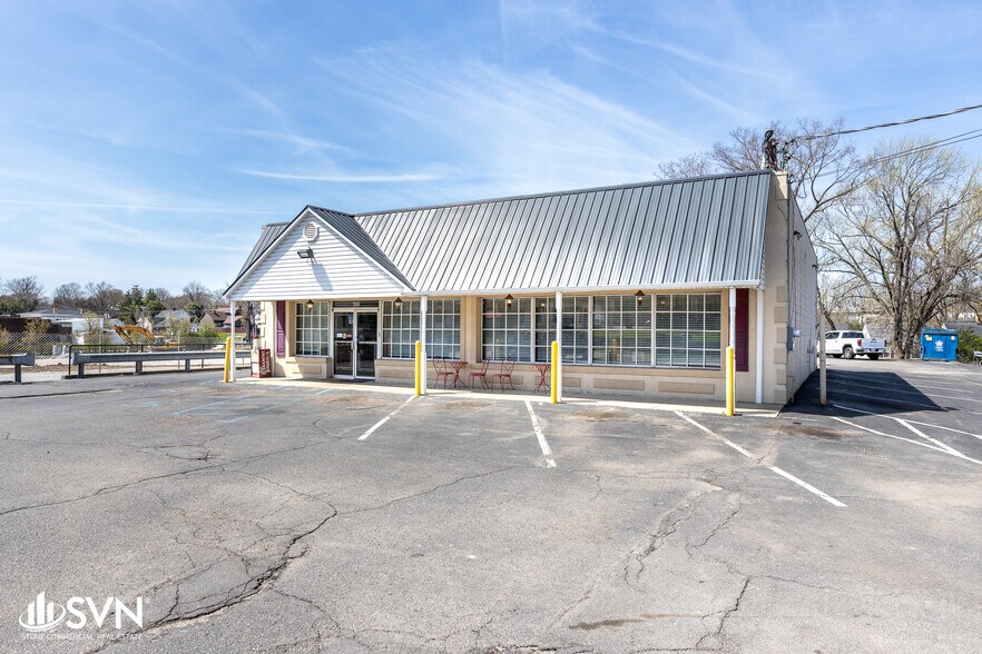 More Photos Of 409 N Main St, Nicholasville Restaurant For Sale