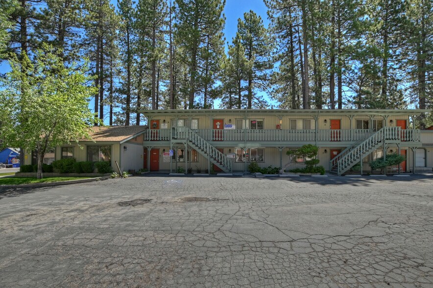 More Photos Of 41659 Big Bear Blvd, Big Bear Lake Office Residential For Lease