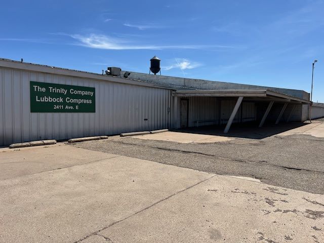 Primary Photo Of 2411 Avenue E, Lubbock Industrial For Sale
