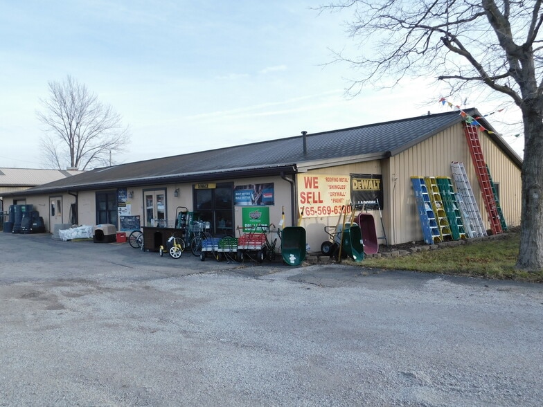 More Photos Of 2086 E US Highway 36, Rockville Convenience Store For Sale