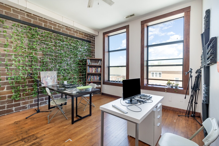 More Photos Of 118 W Clark St, Crown Point Office Residential For Sale