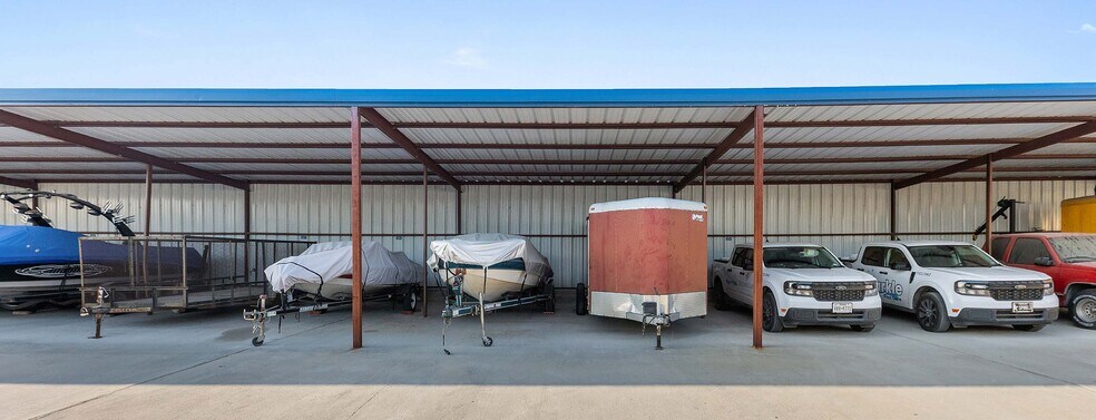 More Photos Of 3621 Elm Grove Rd, Rowlett Self Storage For Sale