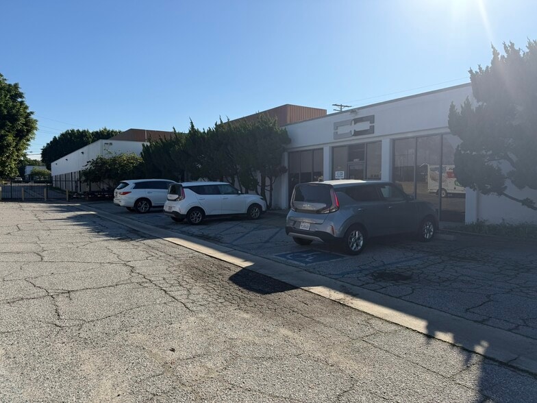 More Photos Of 1238-1254 E Cypress St, Covina Distribution For Lease