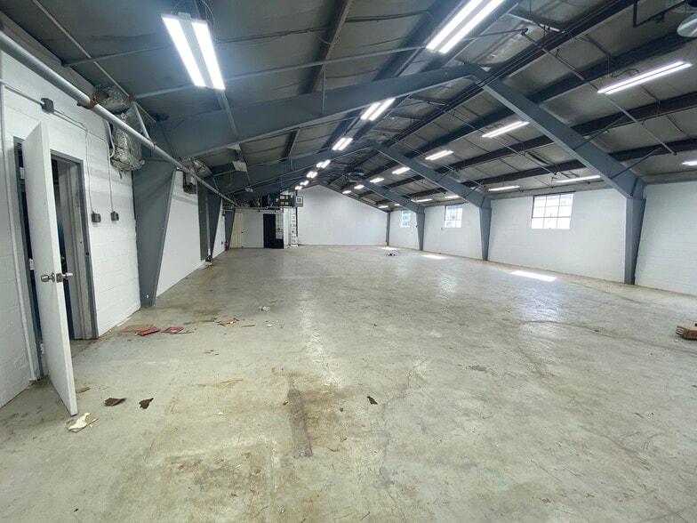 More Photos Of 49-51 Sindle Ave, Little Falls Warehouse For Lease