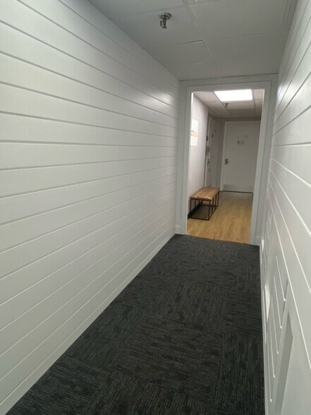 More Photos Of 415 Silas Deane Hwy, Wethersfield Office For Lease