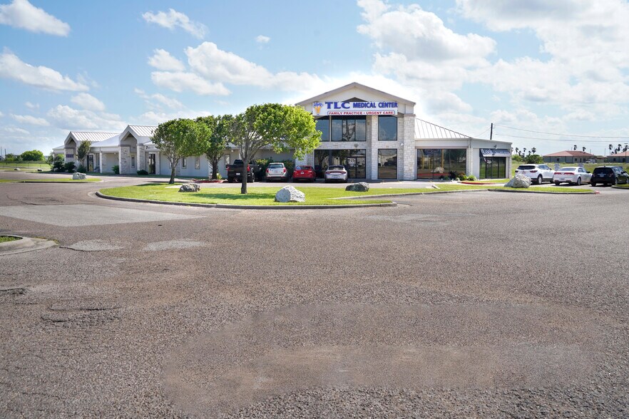 More Photos Of 14317 Northwest Blvd, Corpus Christi Medical For Lease