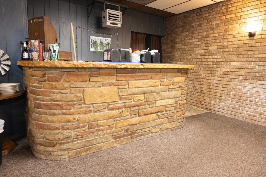 More Photos Of 103 W Main St, Hardwick Restaurant For Sale