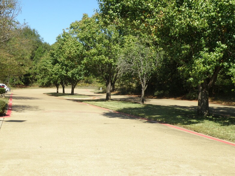 More Photos Of 3315 S Loop 256, Palestine Land For Sale