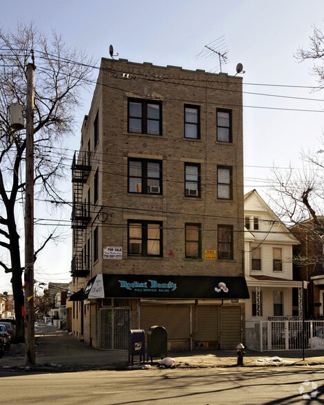 Primary Photo Of 1755 Taylor Ave, Bronx Apartments For Sale