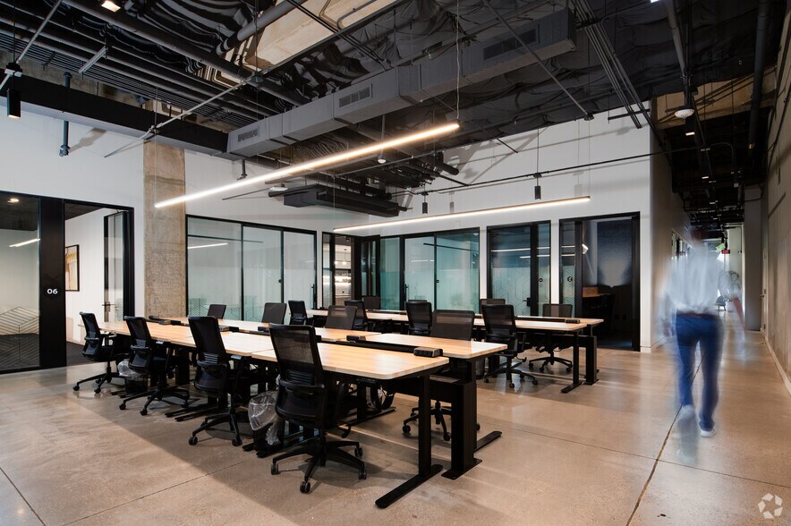 More Photos Of 702 Houston St, Fort Worth Coworking Space