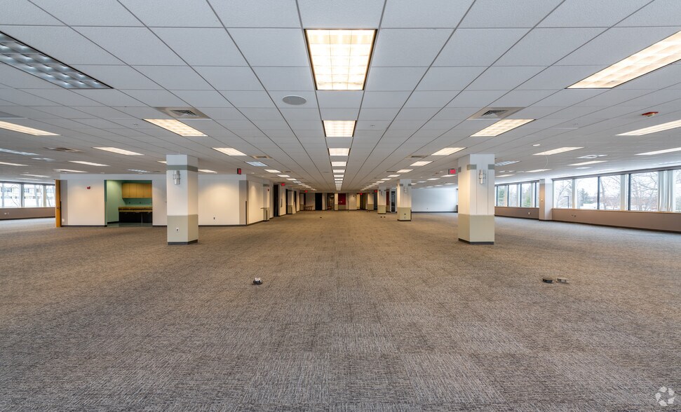 More Photos Of 40 Shattuck Rd, Andover Office For Lease