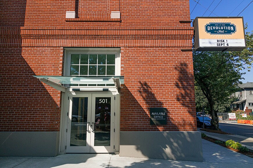 More Photos Of 1300 SE Stark St, Portland Loft Creative Space For Lease