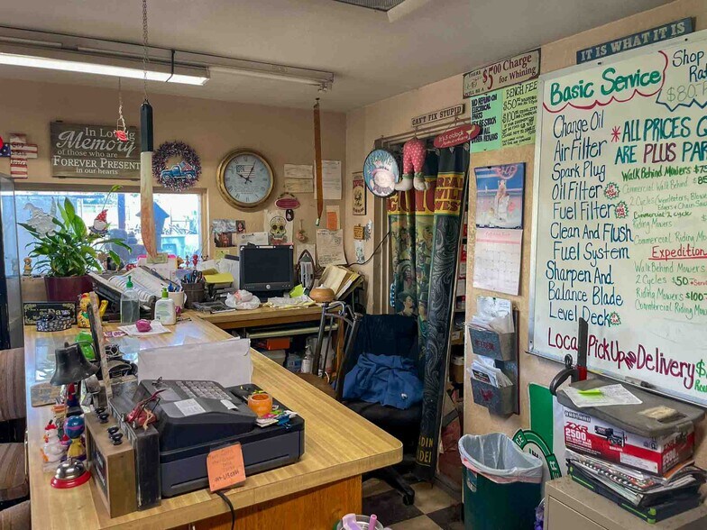 More Photos Of 126 W Main St, Edmond Freestanding For Sale