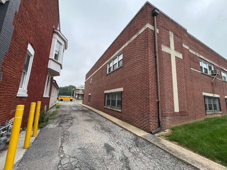 More Photos Of 100 Lafayette St, York Specialty For Sale