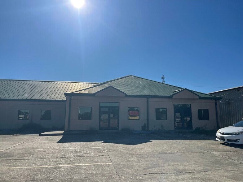 More Photos Of 25073 Highway 1, Plaquemine Medical For Sale