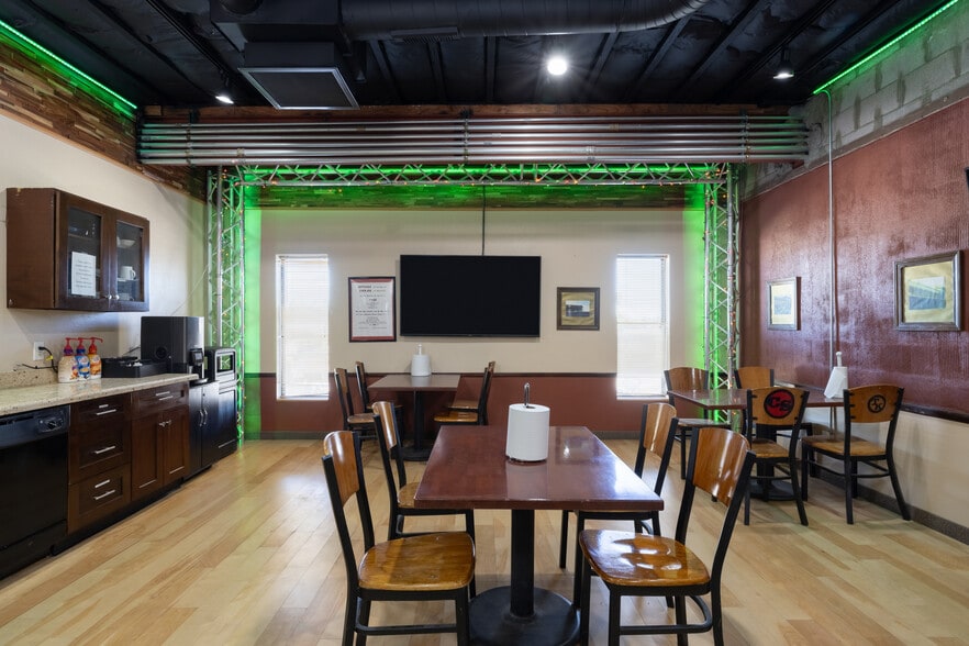 More Photos Of 1616 E Main St, Mesa Unknown For Lease