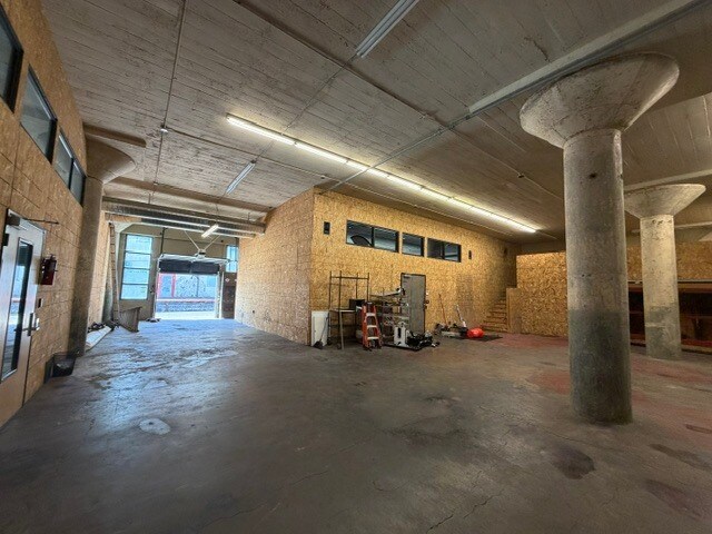 More Photos Of 437 SE Martin Luther King Jr Blvd, Portland Light Manufacturing For Lease