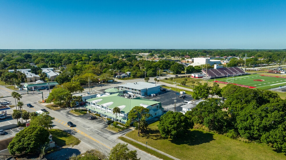 More Photos Of 1615 14th Ave, Vero Beach Medical For Sale