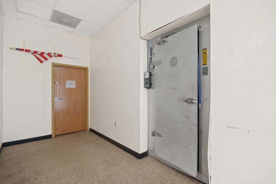 More Photos Of 3114 N Belt Hwy, Saint Joseph Fast Food For Sale