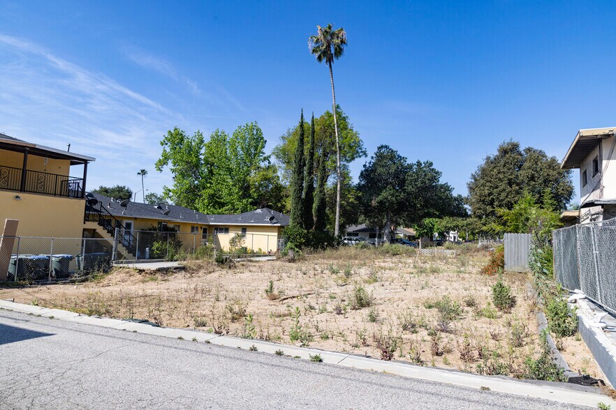 More Photos Of 1210 N Altadena Dr, Pasadena Land For Sale