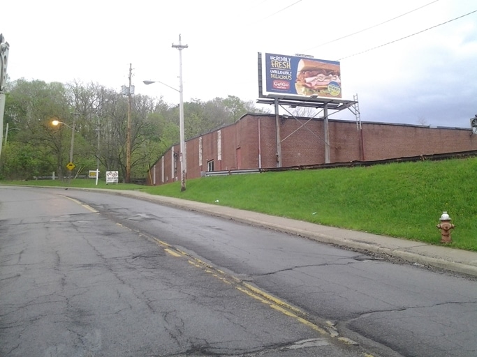 More Photos Of 18310 Euclid Ave, Cleveland Bowling Alley For Sale