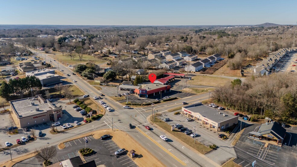 More Photos Of 1088 S Pendleton St, Easley Freestanding For Lease