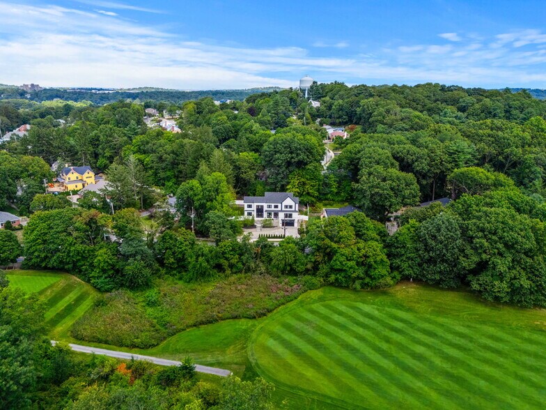 More Photos Of 678 Dedham St, Newton Specialty For Sale