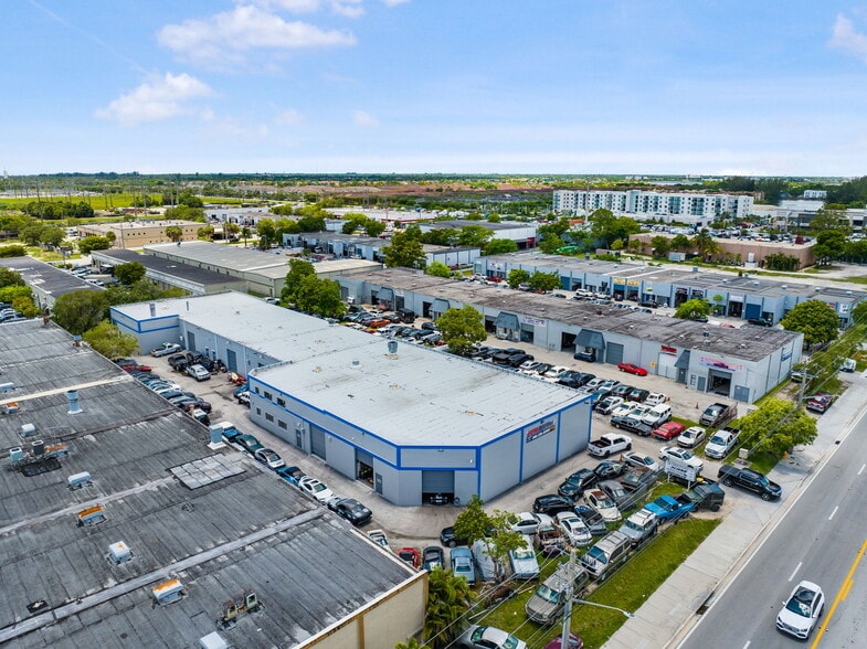 Primary Photo Of 12468-12470 SW 128th St, Miami Service For Sale