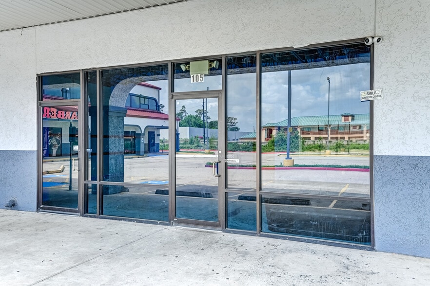 More Photos Of 324 Fm-1960 Rd, Houston General Retail For Sale