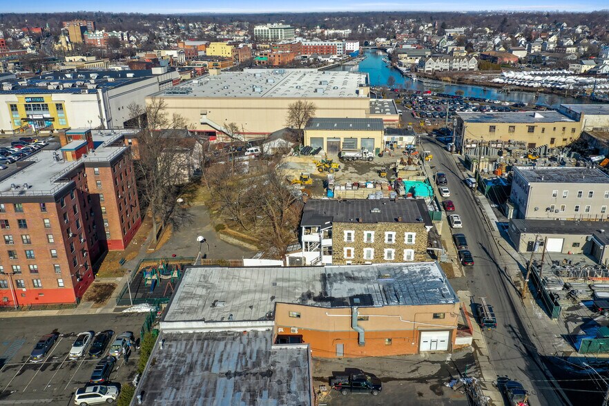 More Photos Of 58 Townsend St, Port Chester Warehouse For Lease