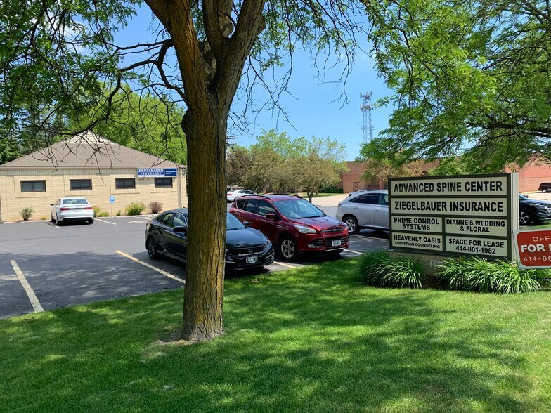 More Photos Of 11203 N Buntrock Ave, Mequon Loft Creative Space For Lease