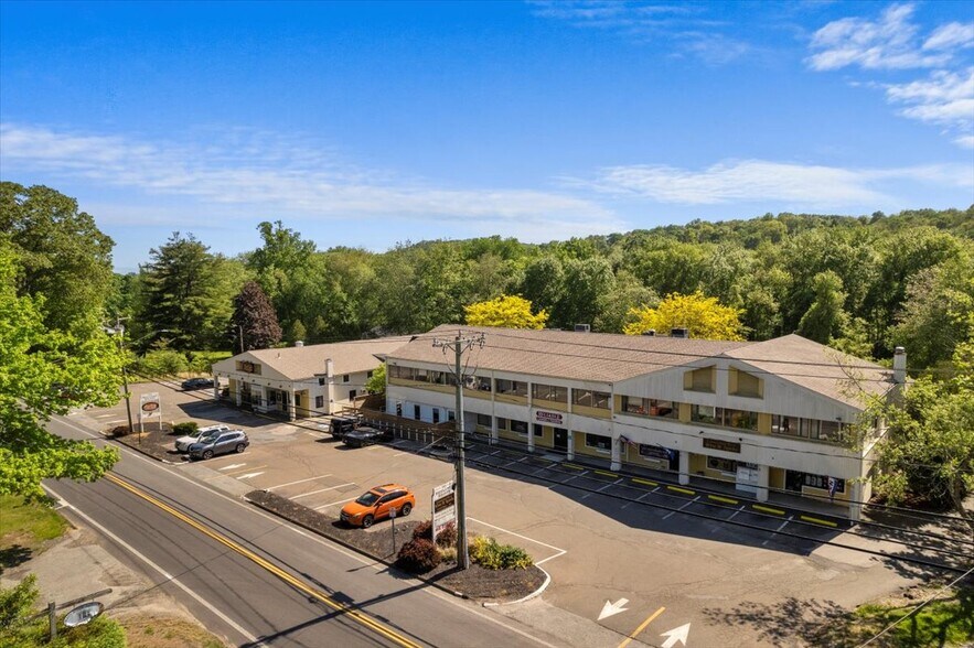 More Photos Of 189-191 Middlesex Ave, Chester Storefront Retail Office For Lease