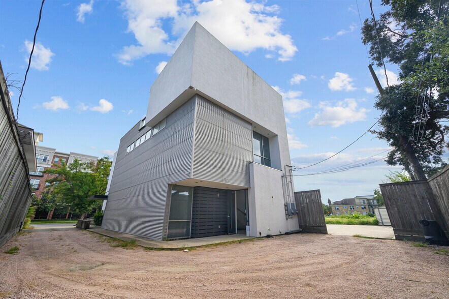 More Photos Of 1724 Richmond Ave, Houston Medical For Sale