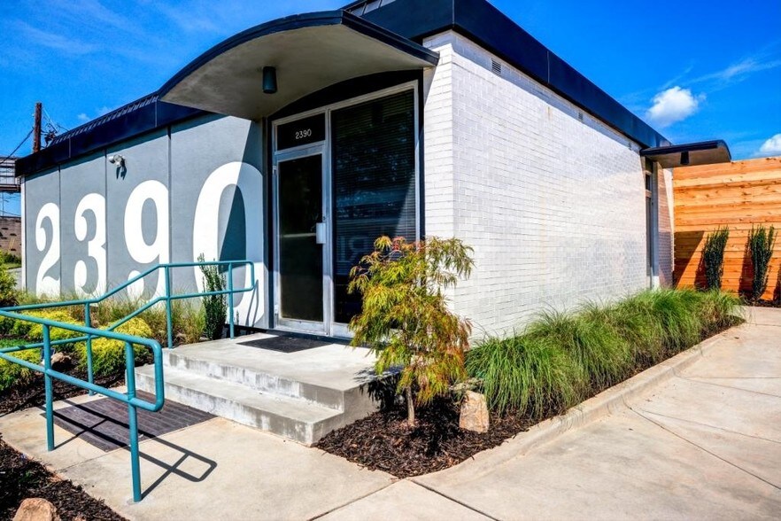 More Photos Of 2390 Main St, Tucker Loft Creative Space For Lease