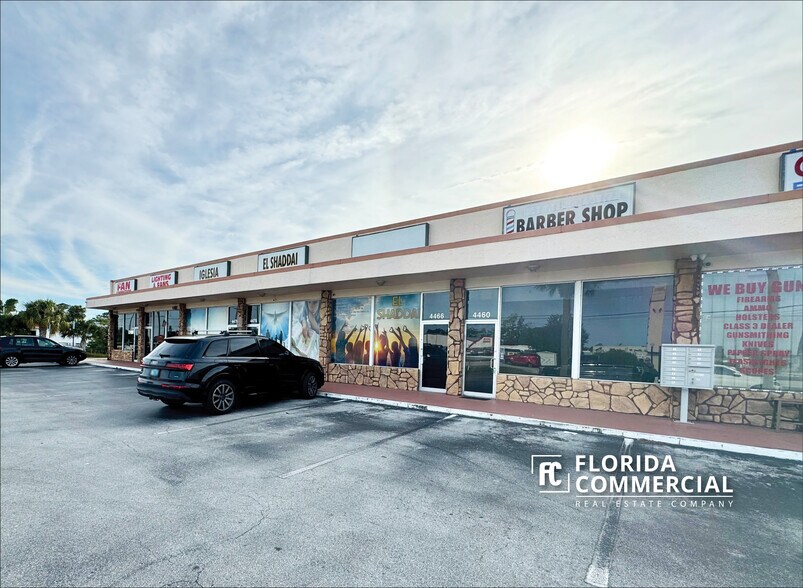 More Photos Of 4430-4486 SE Federal Hwy, Stuart Unknown For Lease