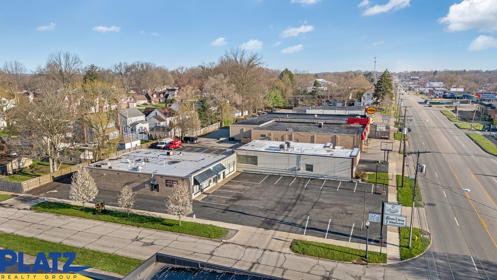 More Photos Of 5986-5998 Market St, Youngstown Storefront Retail Office For Lease
