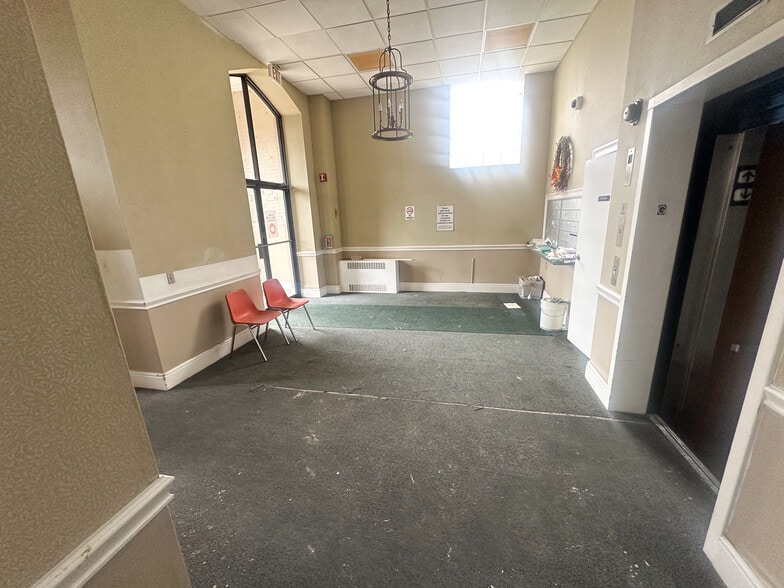 More Photos Of 215 Lelia St, Pittsburgh Apartments For Sale