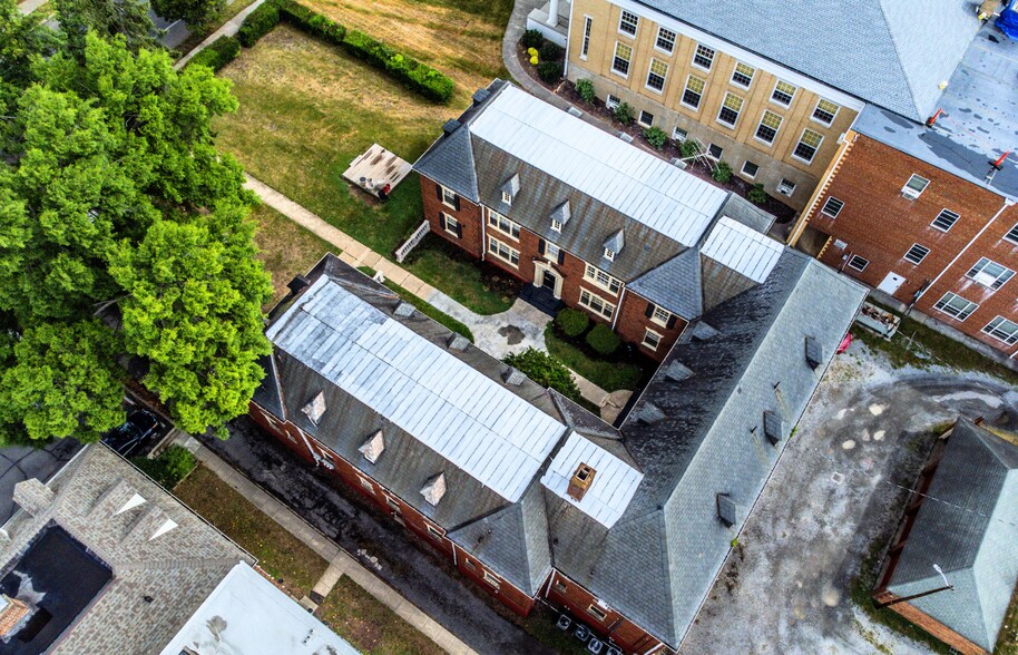 More Photos Of 1712 Grandin Rd SW, Roanoke Apartments For Sale