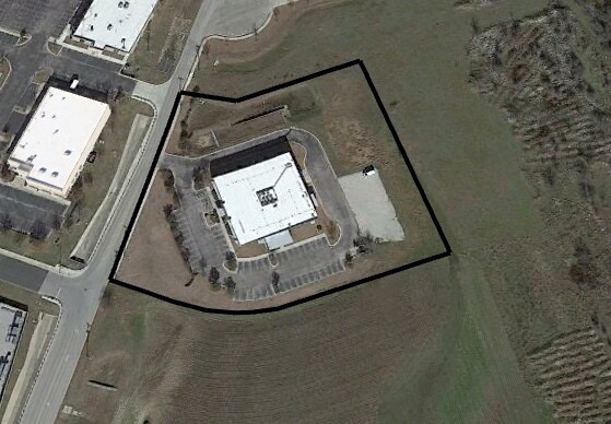 More Photos Of 3527 Snead, Georgetown Office For Sale