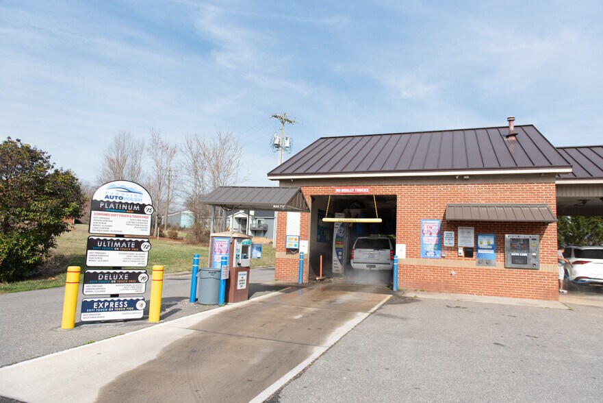More Photos Of 3425 N Main St, High Point Carwash For Sale