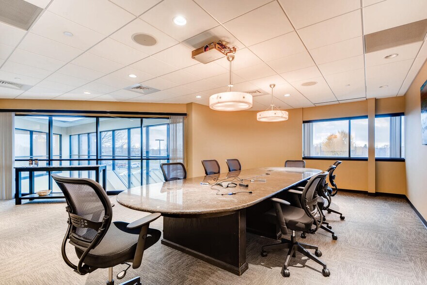 More Photos Of 2205 Woodale Dr, Mounds View Manufacturing For Sale