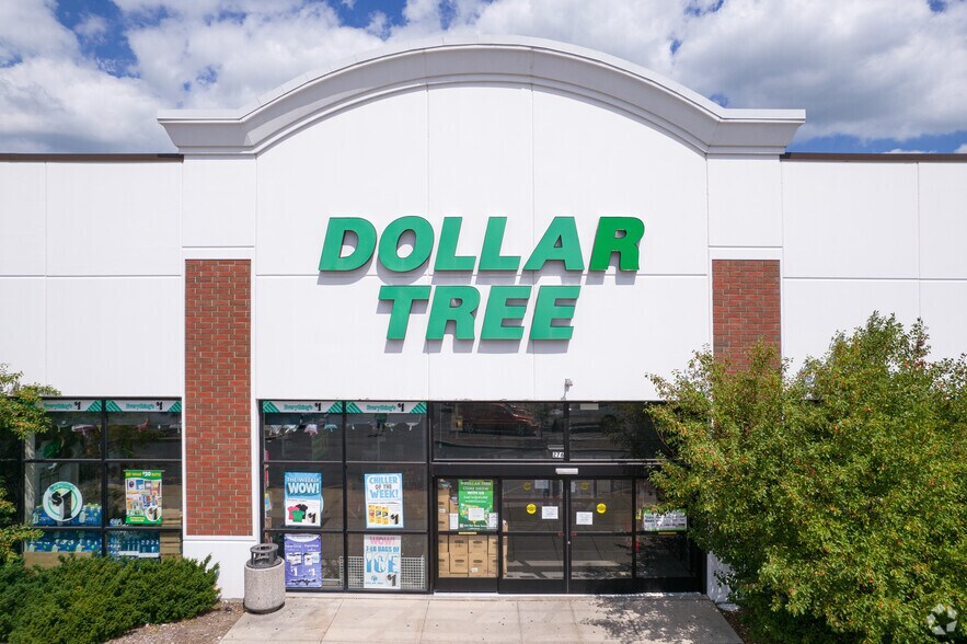 More Photos Of 260 E Rollins Rd, Round Lake Beach Unknown For Lease