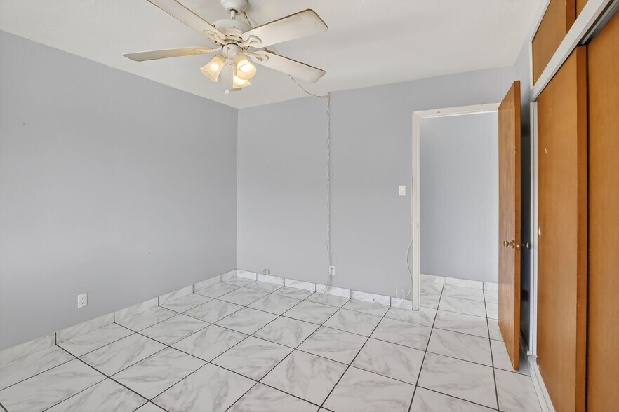 More Photos Of 4825 NE 23rd Ave, Fort Lauderdale Apartments For Sale
