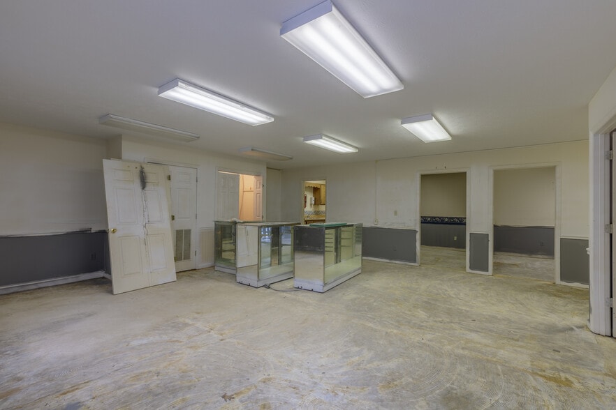 More Photos Of 1438 Battlefield Pky, Fort Oglethorpe Office For Sale