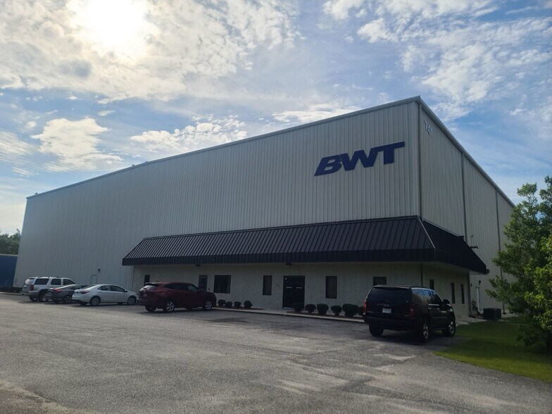 More Photos Of 741 Wellman Rd, Darlington Warehouse For Lease