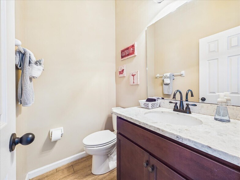 More Photos Of 100 Pilothouse Ct, Palatka Multifamily For Sale