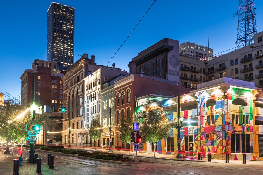 More Photos Of 114 Main St, Houston Loft Creative Space For Lease