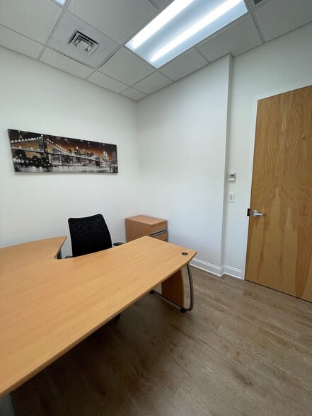 More Photos Of 803 Shotgun Rd, Sunrise Research And Development For Lease